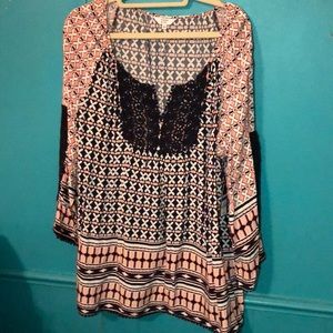 NWT Crown&Ivy XL Top with Lace Embellishments